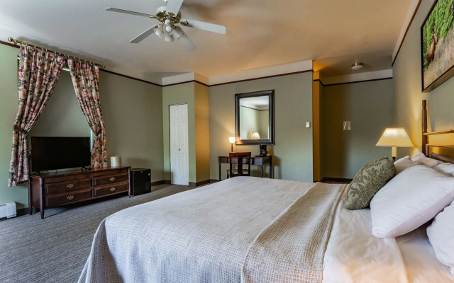 Rivers Edge Resort