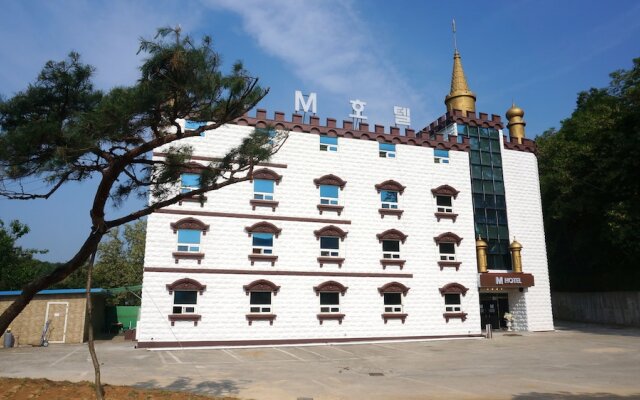 Anseong M Hotel