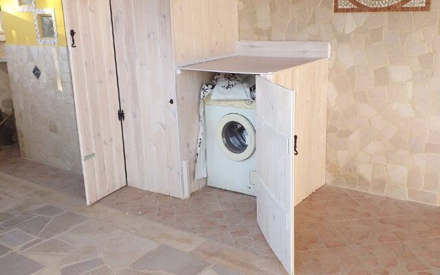 Traditional Holiday Home in Torre Dell'orso With Patio