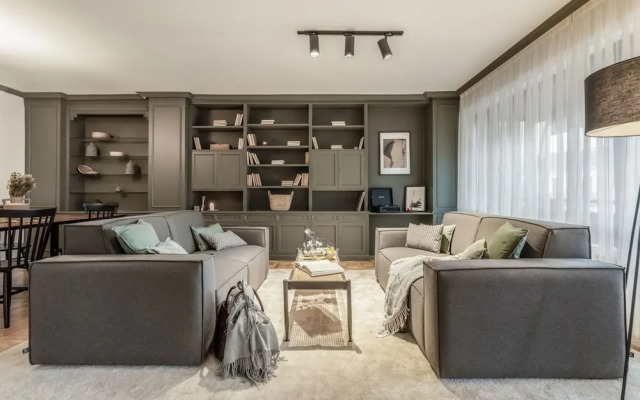 Taracea - 4 Bedrooms in Almagro