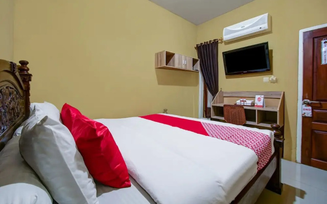 Melati House Syariah by OYO Rooms