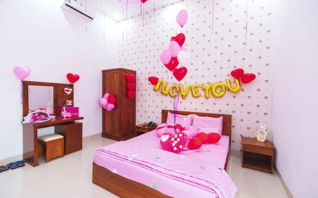 Paradise Hotel