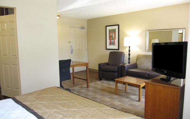 Extended Stay America Suites Orlando Maitland 1776 Pembrook