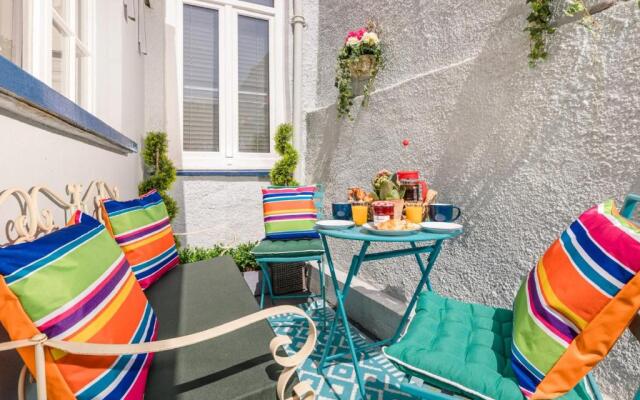 Chart House Sleeps 6