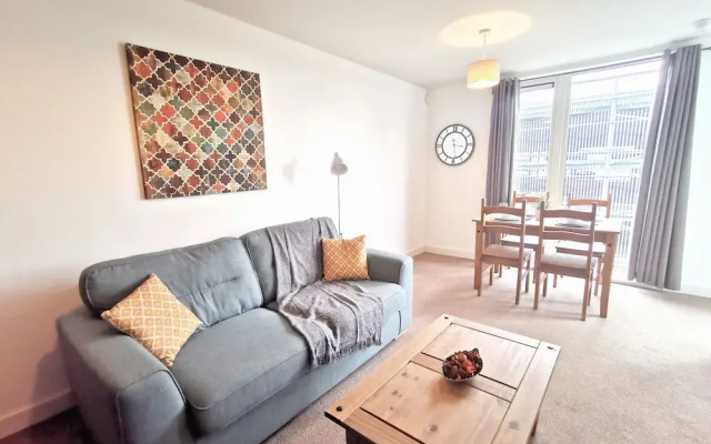 MK Hub Apartment with Oak Furniture