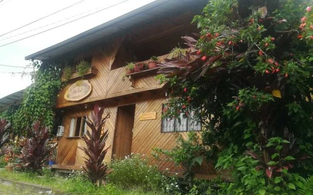 Hostal El Edén de Mindo