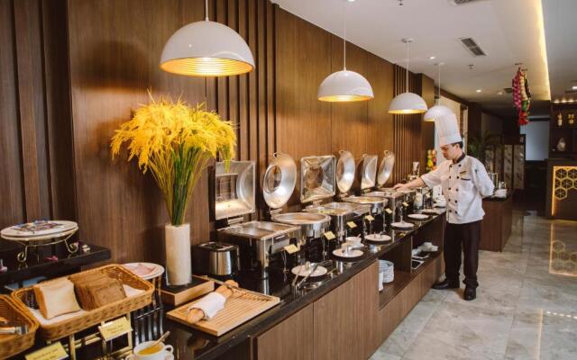 Reyna Hotel Hanoi