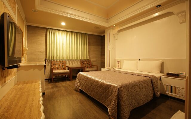 Taoyuan Hua Yue Hotel