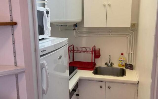 Studio with parking 100 m departures for the islands