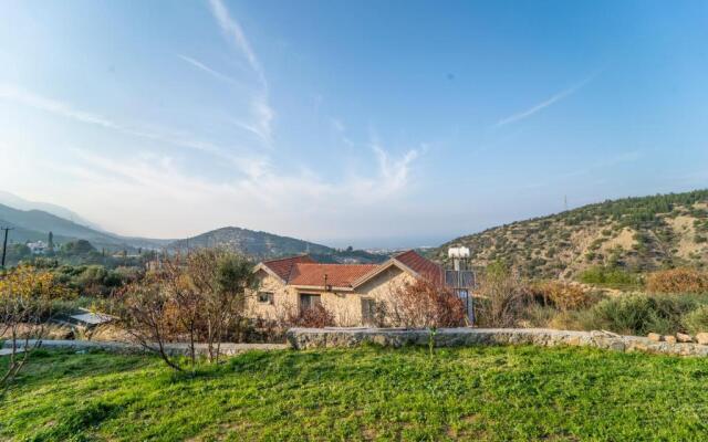 Chardonnay Guest Studio Rooms with Great view for nature lovers