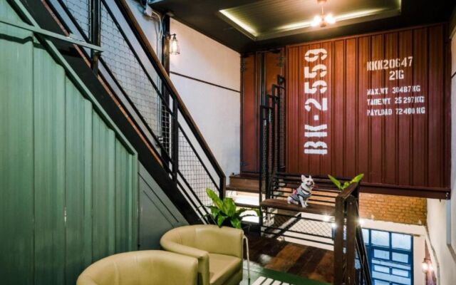 Zeds Hostel Bangkok