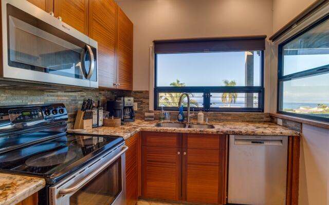 Wonderful Wailea Condo Lanai Water Views
