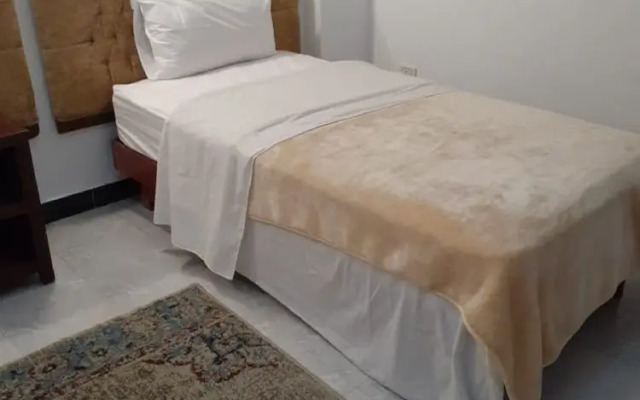 Sydna All Hussain Hotel