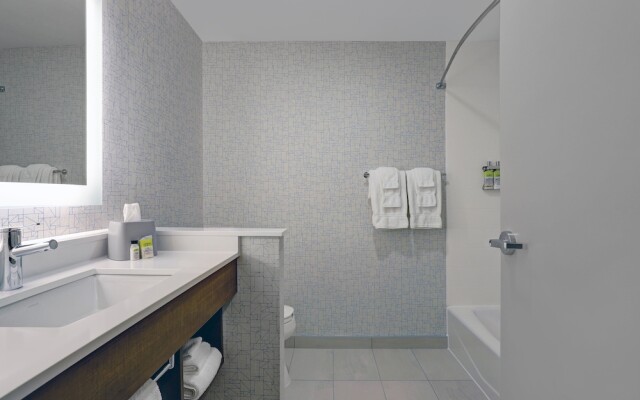 Holiday Inn Express & Suites Collingwood