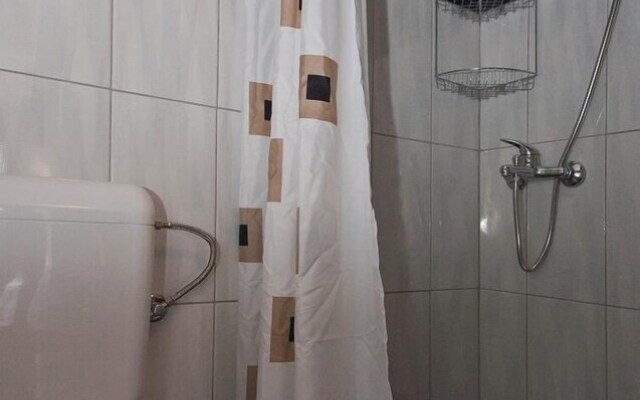 Stunning Home in Liznjan With Wifi and 1 Bedrooms