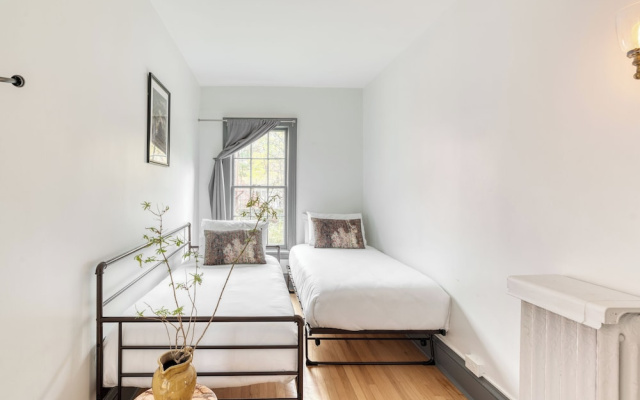 On Catskill Main Street, Upscale Charm + Outdoor Living Beatrice by Avantstay