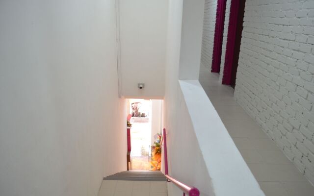 M Motel Meru
