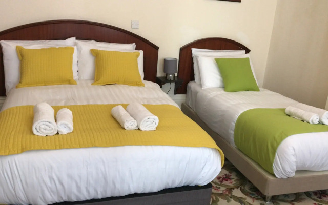 Pearl and Pebbles Hotel