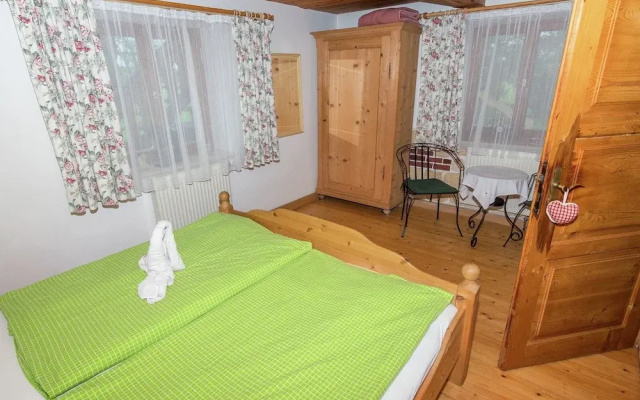 Spacious 4 Person Holiday Home near Chiemsee