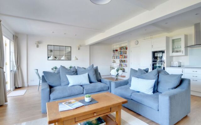 Harbour View 22728