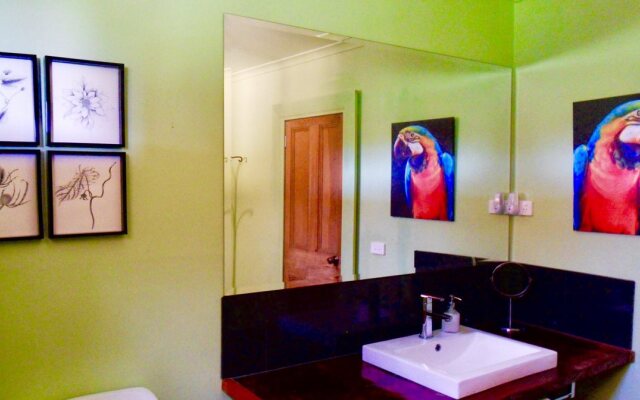 Sutton Spring Art Retreats