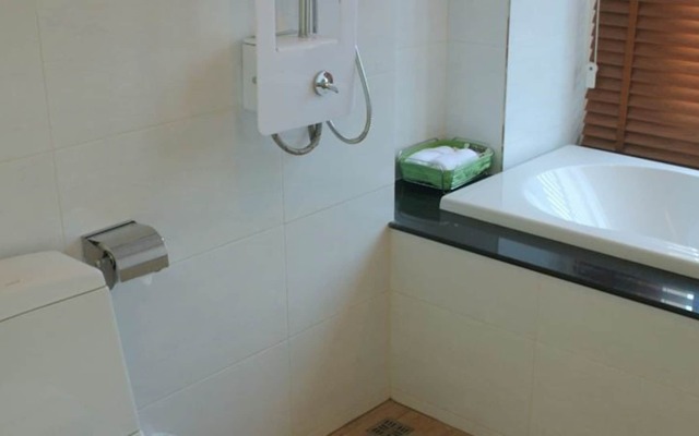 Nantra Thong Son Bay Resort and Villas