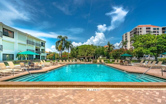 Bahia Del Mar P-401 by Vtrips