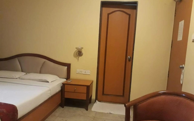 Hotel The Samrat