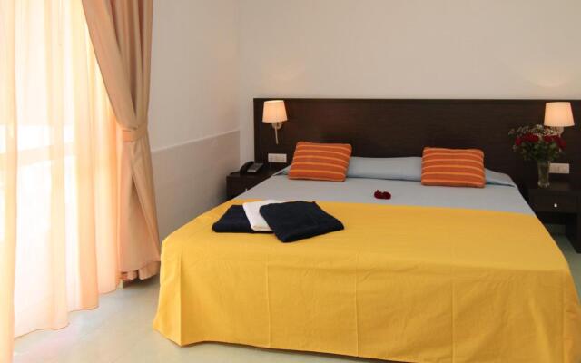 Курортный отель Club Esse Sunbeach