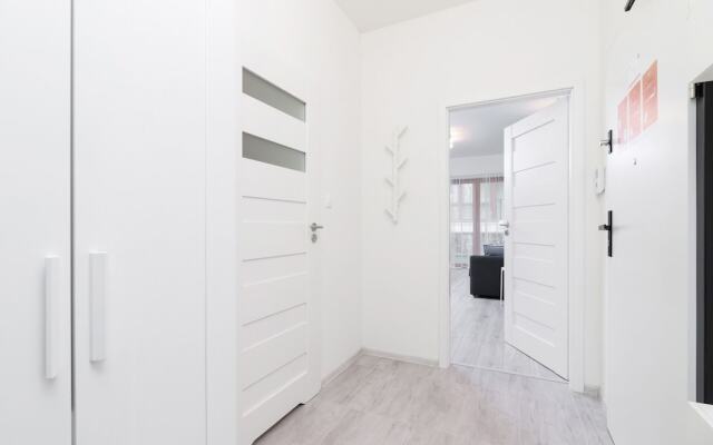 Stylish Apartment Rakowicka by Renters