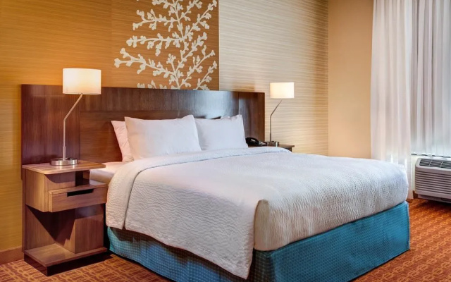 Fairfield Inn & Suites Calhoun