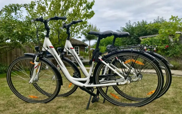 Apartment Pond View Comfortable Vacation Home
