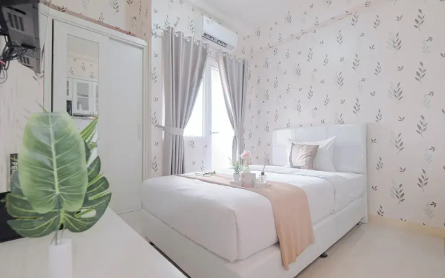 Soft And Strategic Studio At Green Pramuka City Apartment