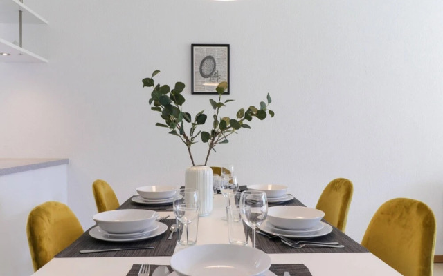 Nice and Recent Apartment Ideally Located in Martigny, Self Check-in
