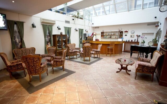 Hotel Nabucco