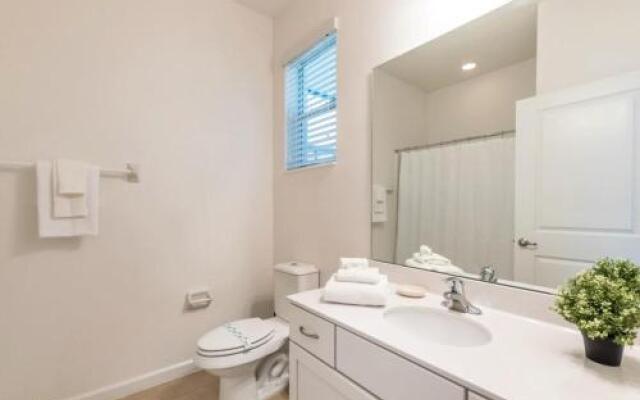 Calistoga Avenue Villa #259843 Villa