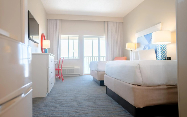 Cedar Point's Hotel Breakers