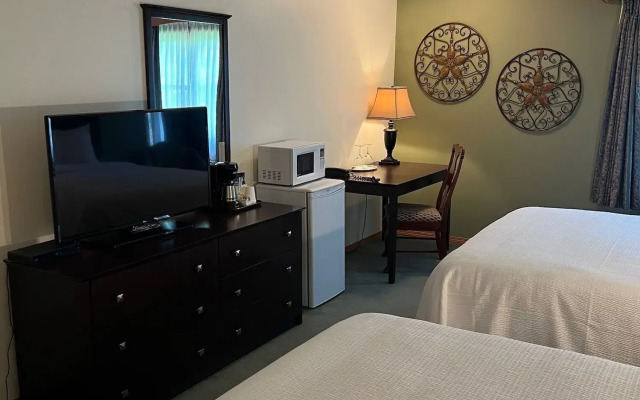 The Grand Hotel Nanaimo
