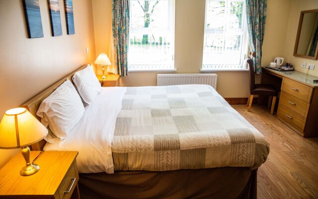 Groarty House & Manor B&B
