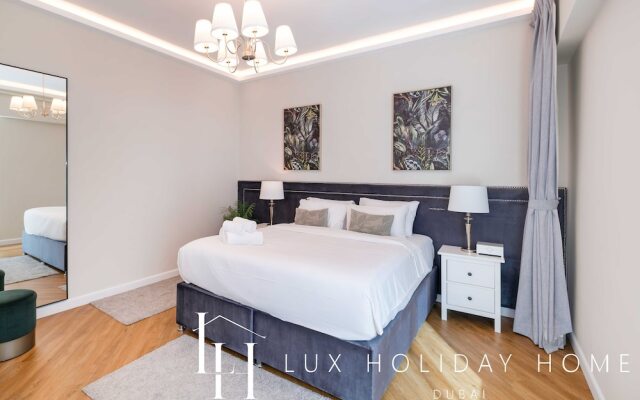 Lux The Marina Sea View Suite 2