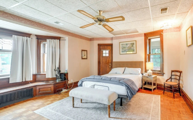 Spacious Pittsburgh Rental: Walk to Frick Park!