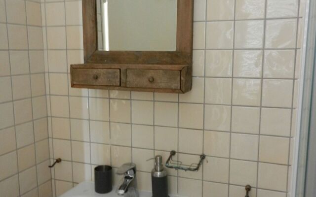Apartment Andri - 5 m from the beach : A2-donji Petrcane, Zadar riviera