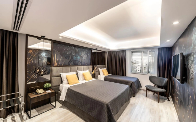 Almond Business Hotel