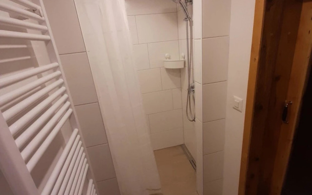 Karis Sch r Lenk in Lenk