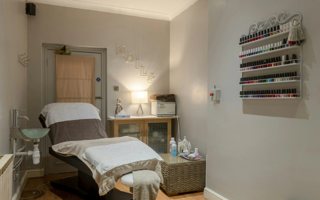 The Hog's Back Hotel & Spa Farnham
