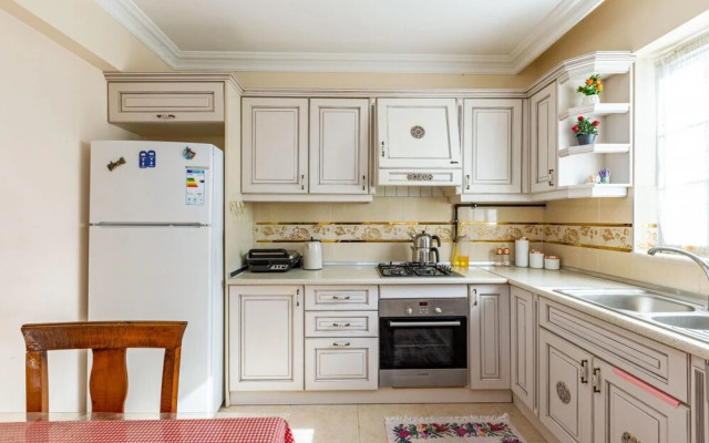 Villa With Garden Surrounded by Nature in Sapanca