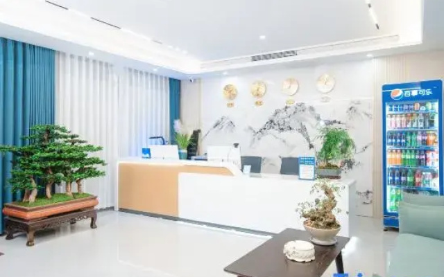 Ruxi Hotel (Yixian Branch)