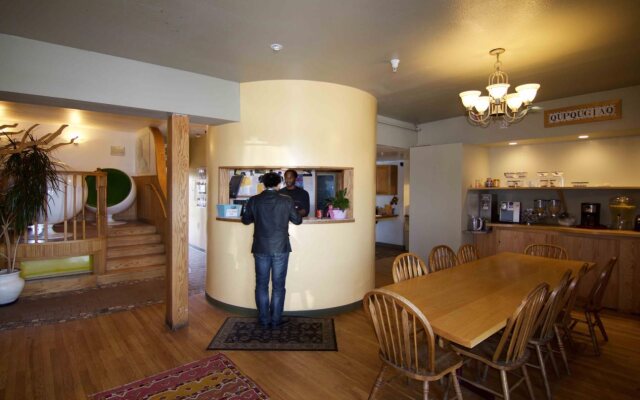 Qupqugiaq Inn