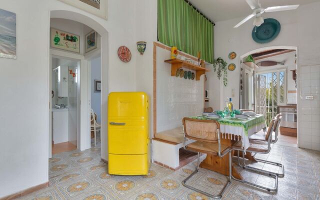 2335 Villetta Ada by Barbarhouse