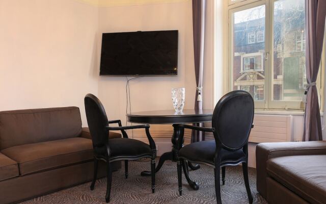 1 Bedroom Flat In Soho